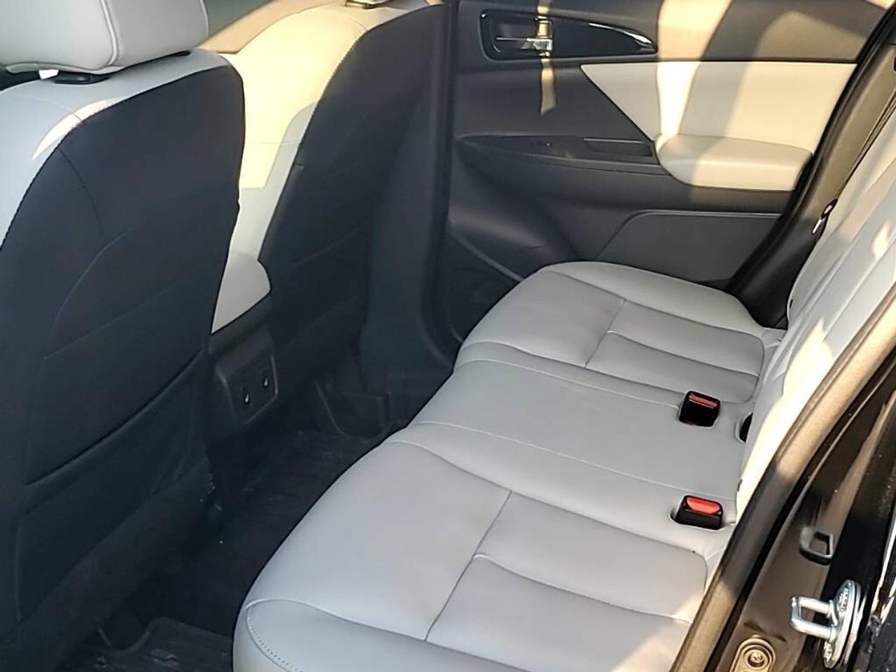 2023 Mitsubishi Eclipse Cross SE Black Edition AWD   Sunroof   Navigation   Blin Photo