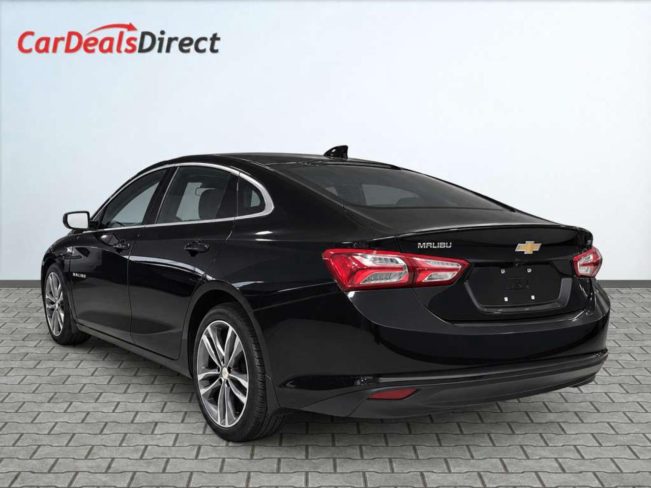 2023 Chevrolet Malibu LT  Mosaic Black Metallic on Jet Black Leather   Turbocharged   8-in Touchscreen with Apple Carplay/Android Auto    Blind Photo