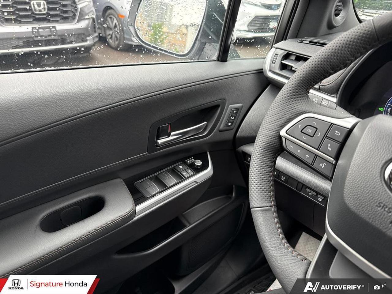 2026 Toyota Sienna LIMITED Photo