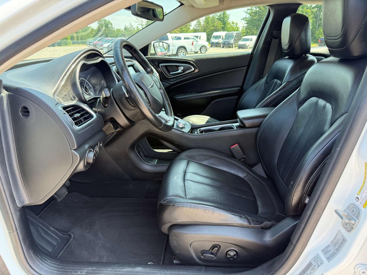2015 Chrysler 200 C - htd seats/wheel - sunroof Photo