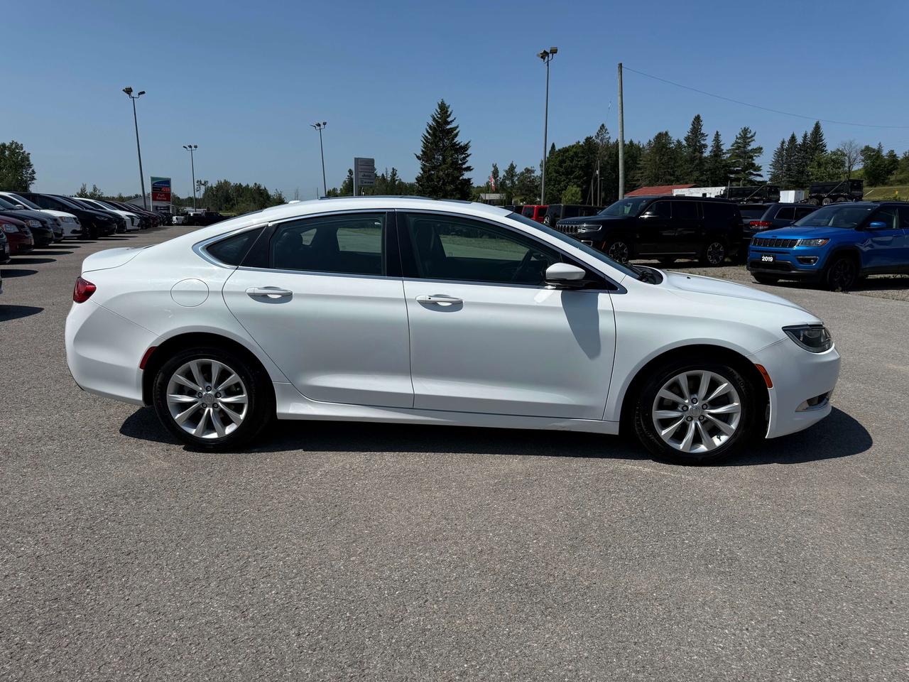 2015 Chrysler 200 C - htd seats/wheel - sunroof Photo