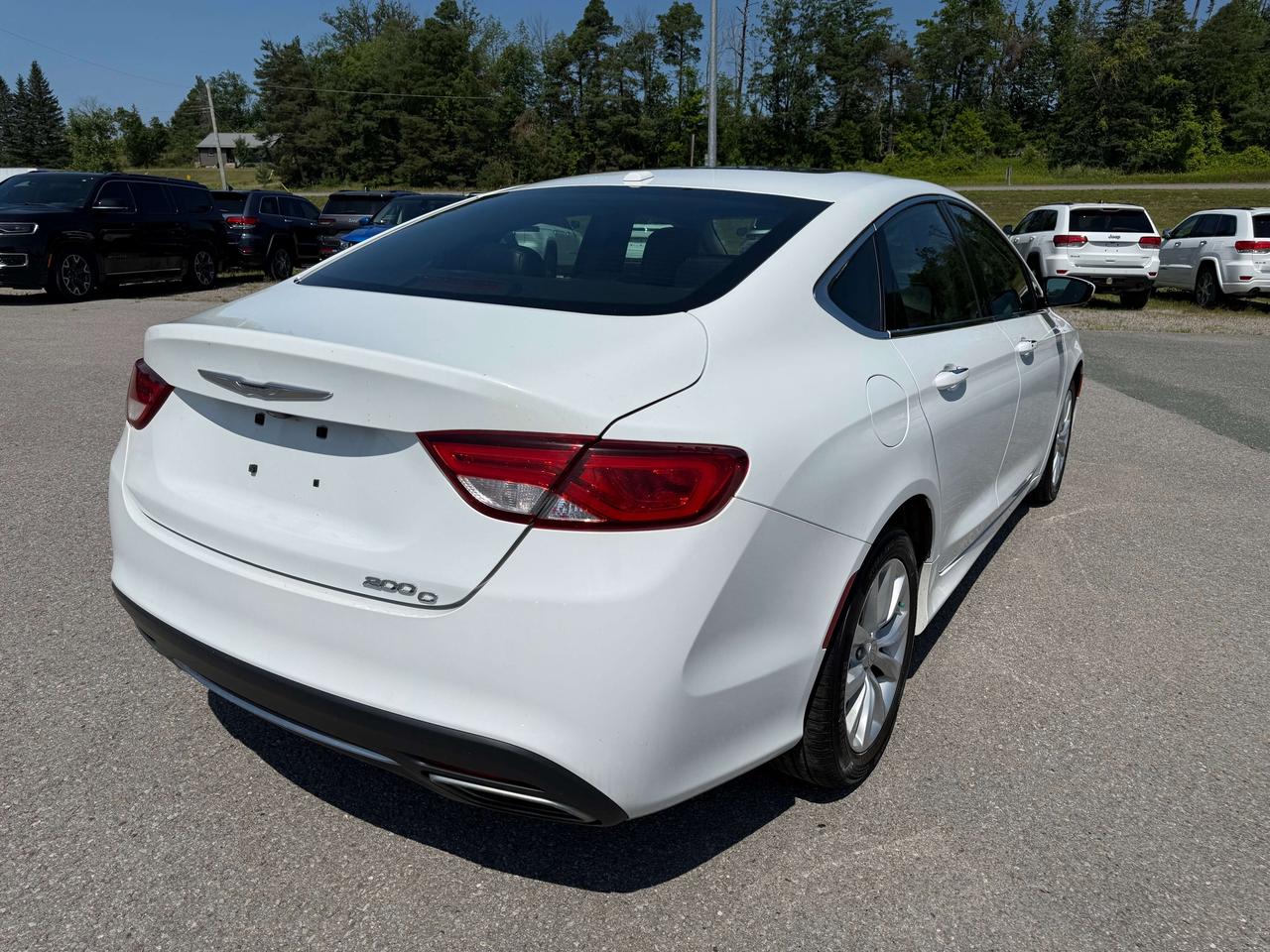 2015 Chrysler 200 C - htd seats/wheel - sunroof Photo