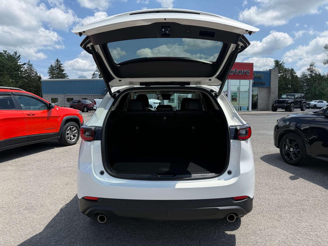 2024 Mazda CX-5 GS - Htd Seats/Wheel - Adaptive Cruise Photo