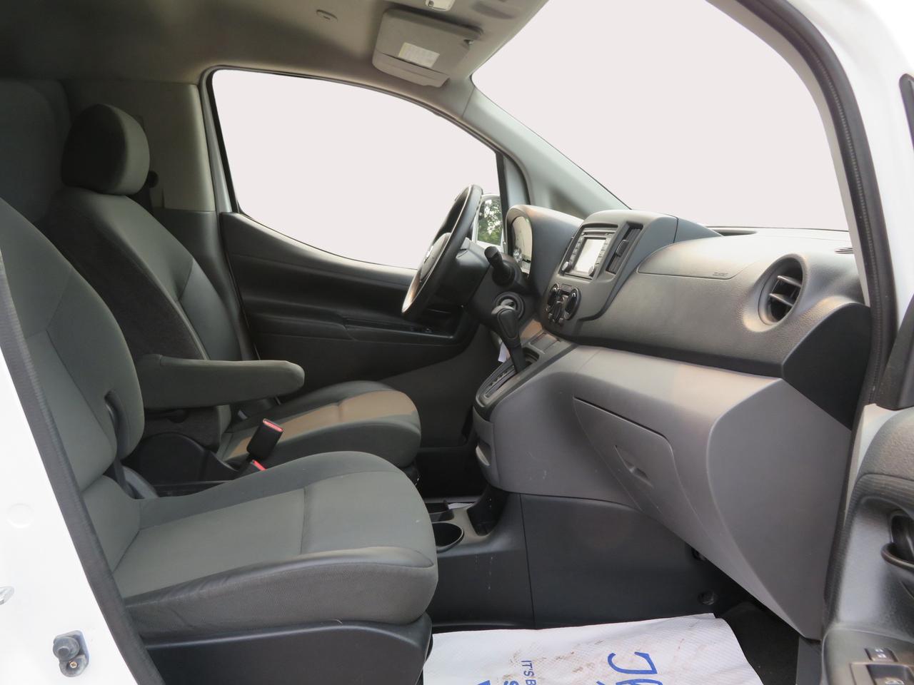 2016 Nissan NV200 I4 S Photo