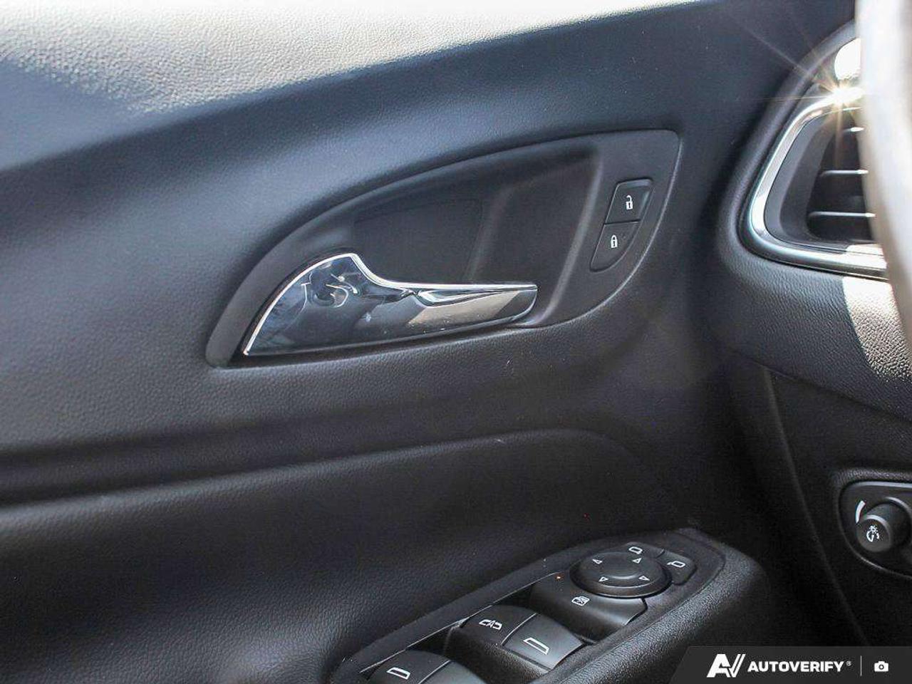 2020 Chevrolet Equinox LT   Push Button Start   Heated Seats   Backup Camera Photo