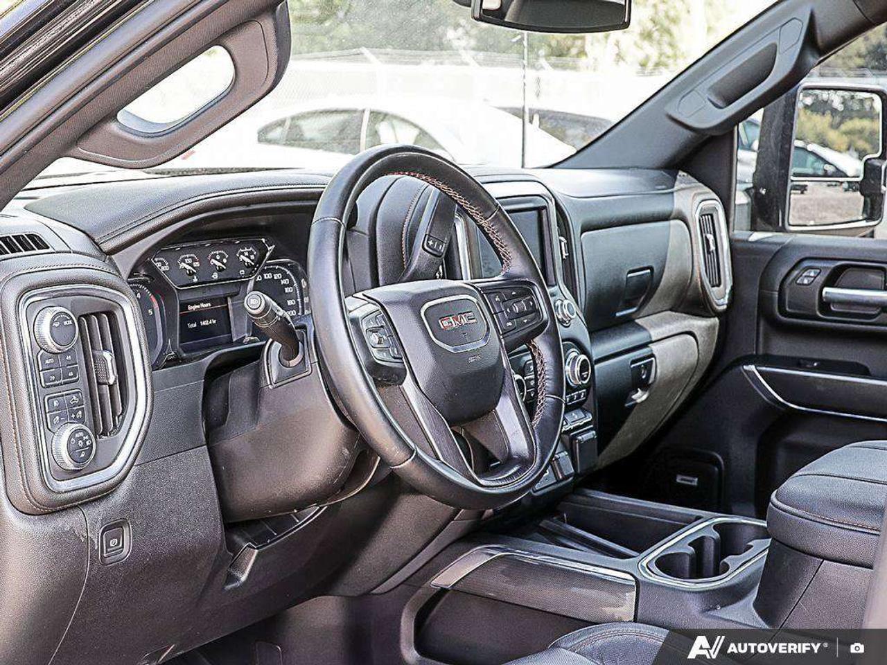 2023 GMC SIERRA 2500HD AT4, 6.6L DURAMAX V8, 4X4, ALLOYS, LEATHER, 1-OWNER, CERTIFIED PREOWNED! Photo