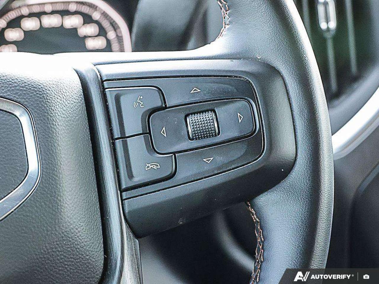 2023 GMC SIERRA 2500HD AT4, 6.6L DURAMAX V8, 4X4, ALLOYS, LEATHER, 1-OWNER, CERTIFIED PREOWNED! Photo