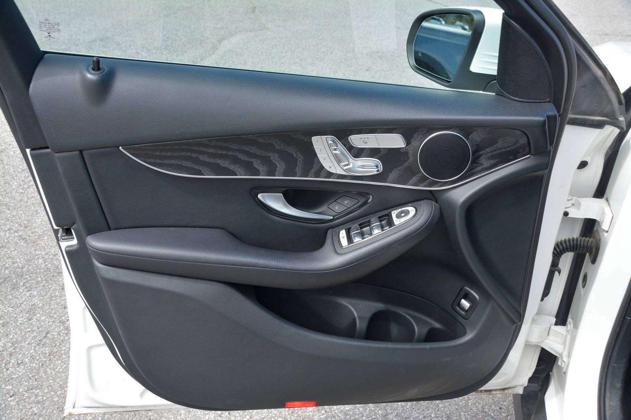 2019 Mercedes-Benz GLC 4MATIC® Photo