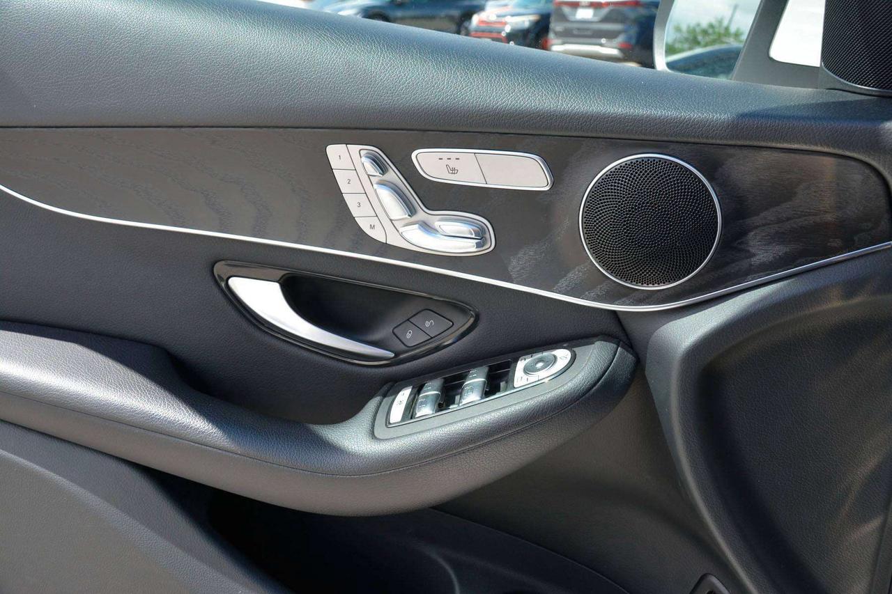 2019 Mercedes-Benz GLC 4MATIC® Photo