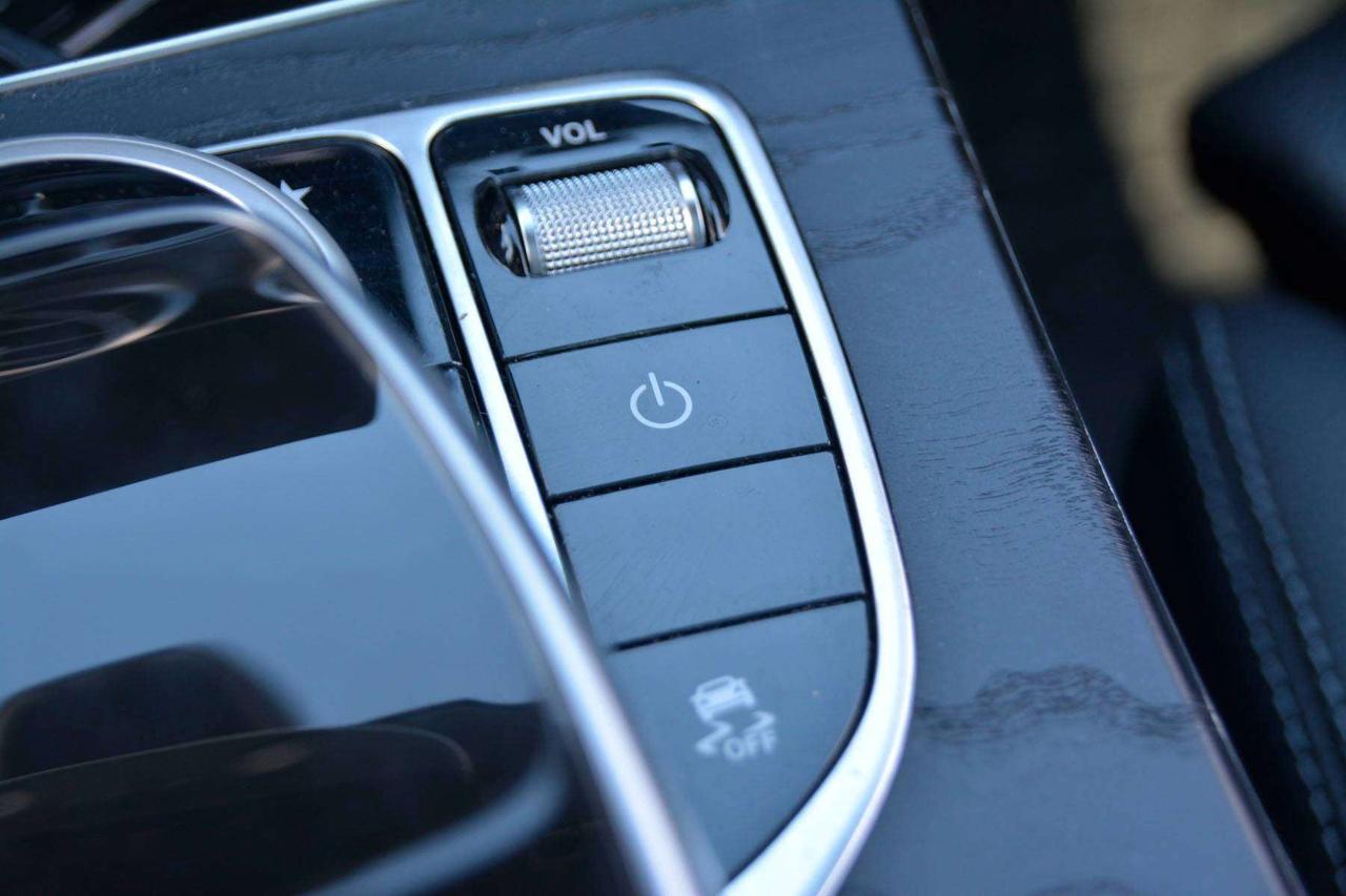 2019 Mercedes-Benz GLC 4MATIC® Photo