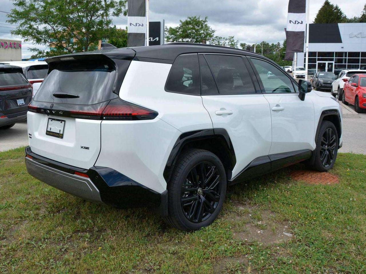 2026 Toyota RAV4 XSE Hybrid Photo