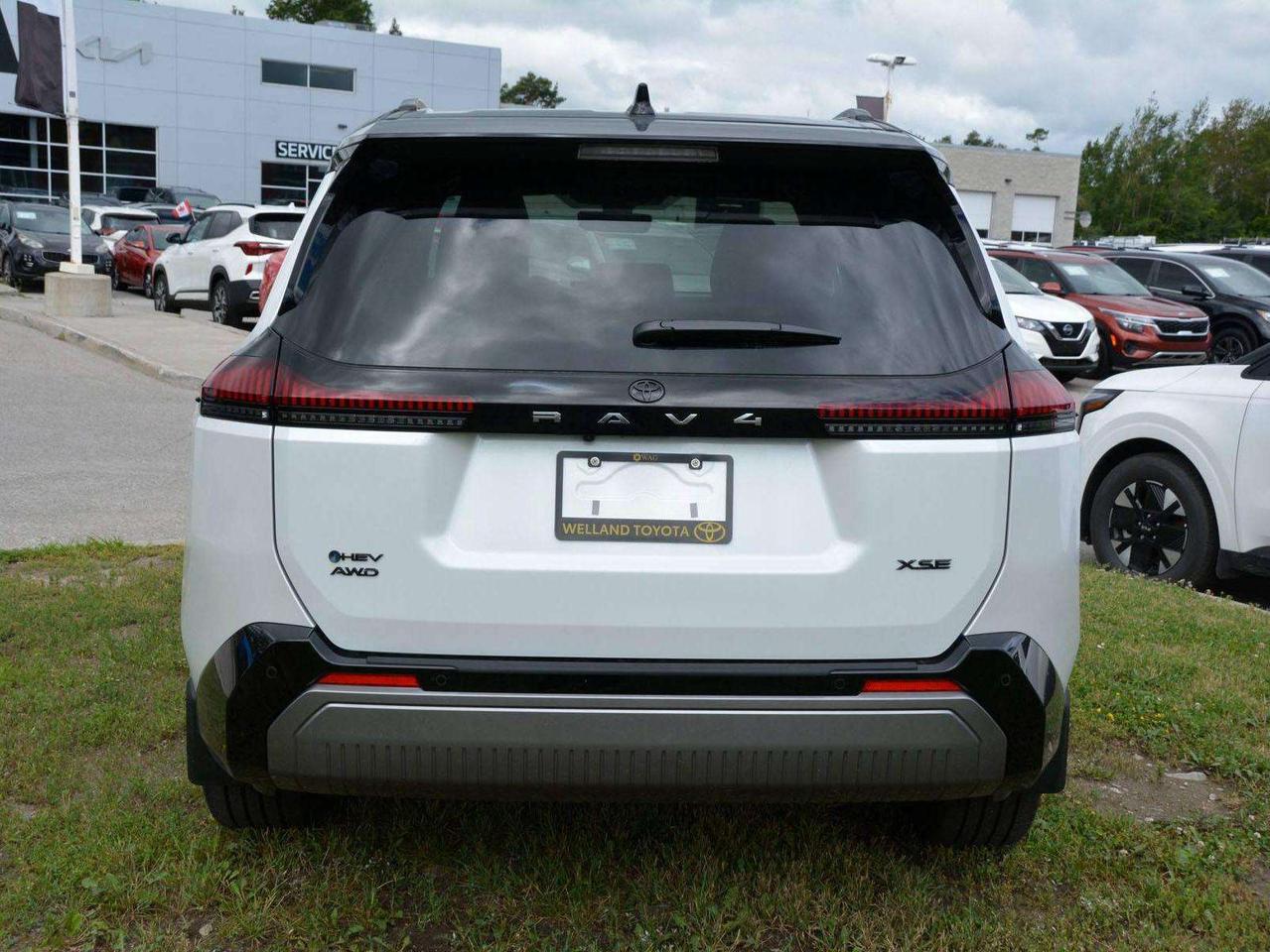 2026 Toyota RAV4 XSE Hybrid Photo3