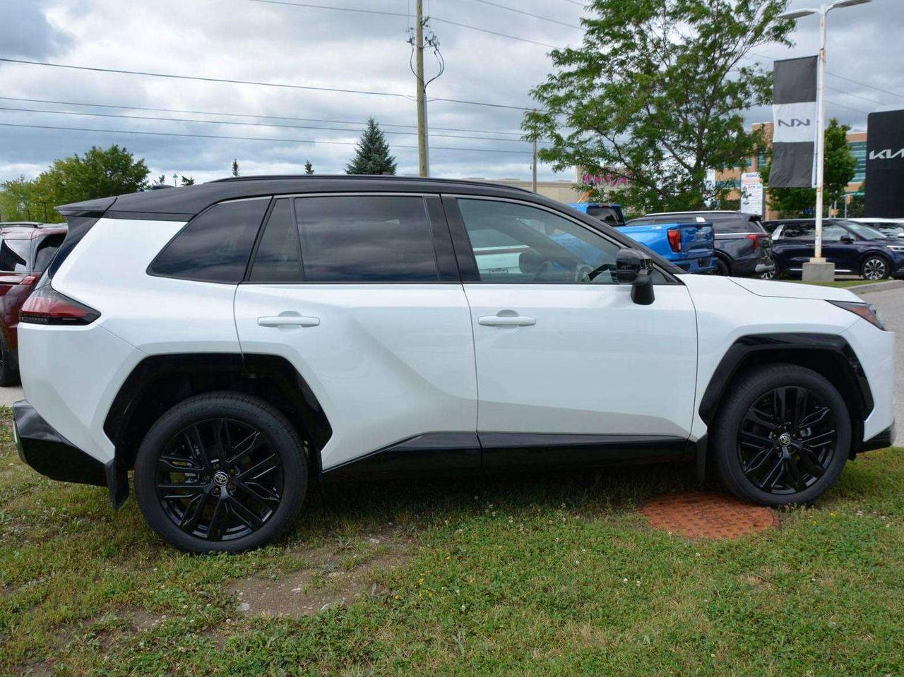 2026 Toyota RAV4 XSE Hybrid Photo