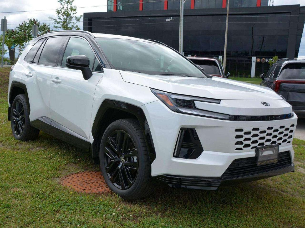 2026 Toyota RAV4 XSE Hybrid Photo