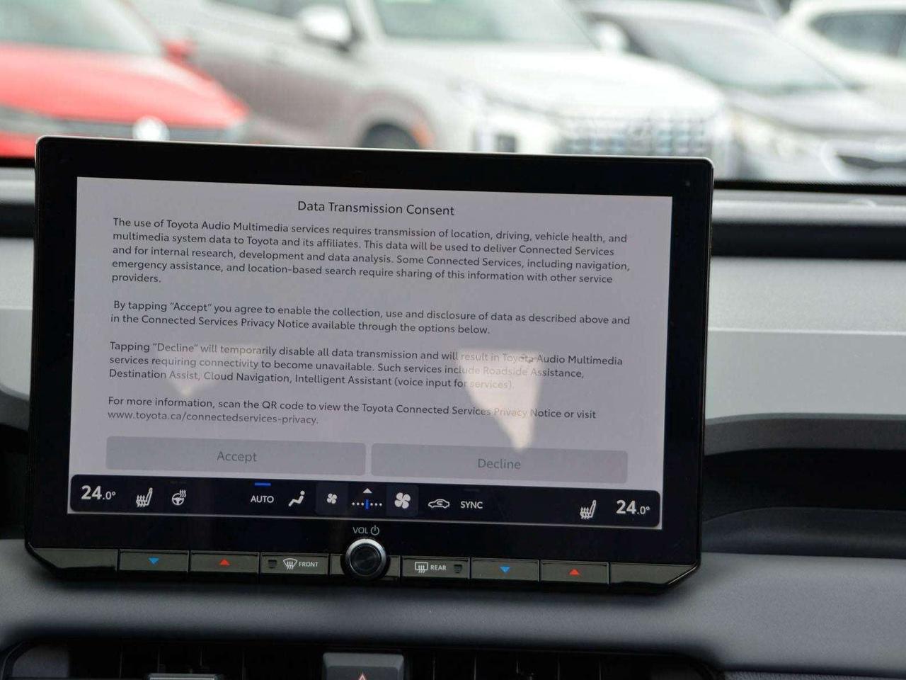2026 Toyota RAV4 XSE Hybrid Photo