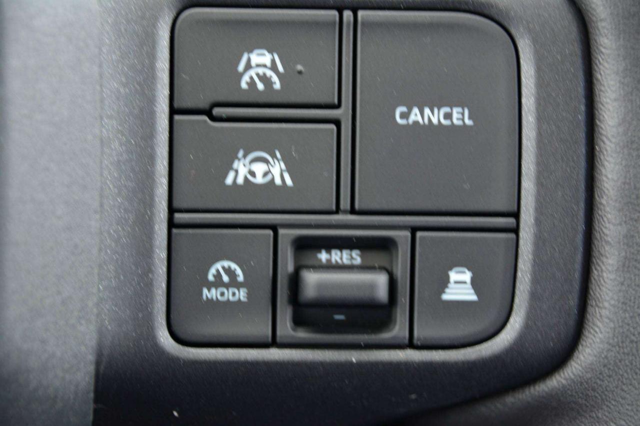 2026 Toyota RAV4 XSE Hybrid Photo