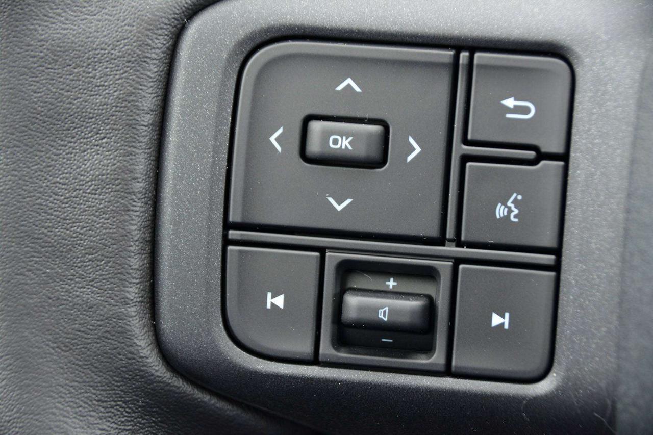 2026 Toyota RAV4 XSE Hybrid Photo