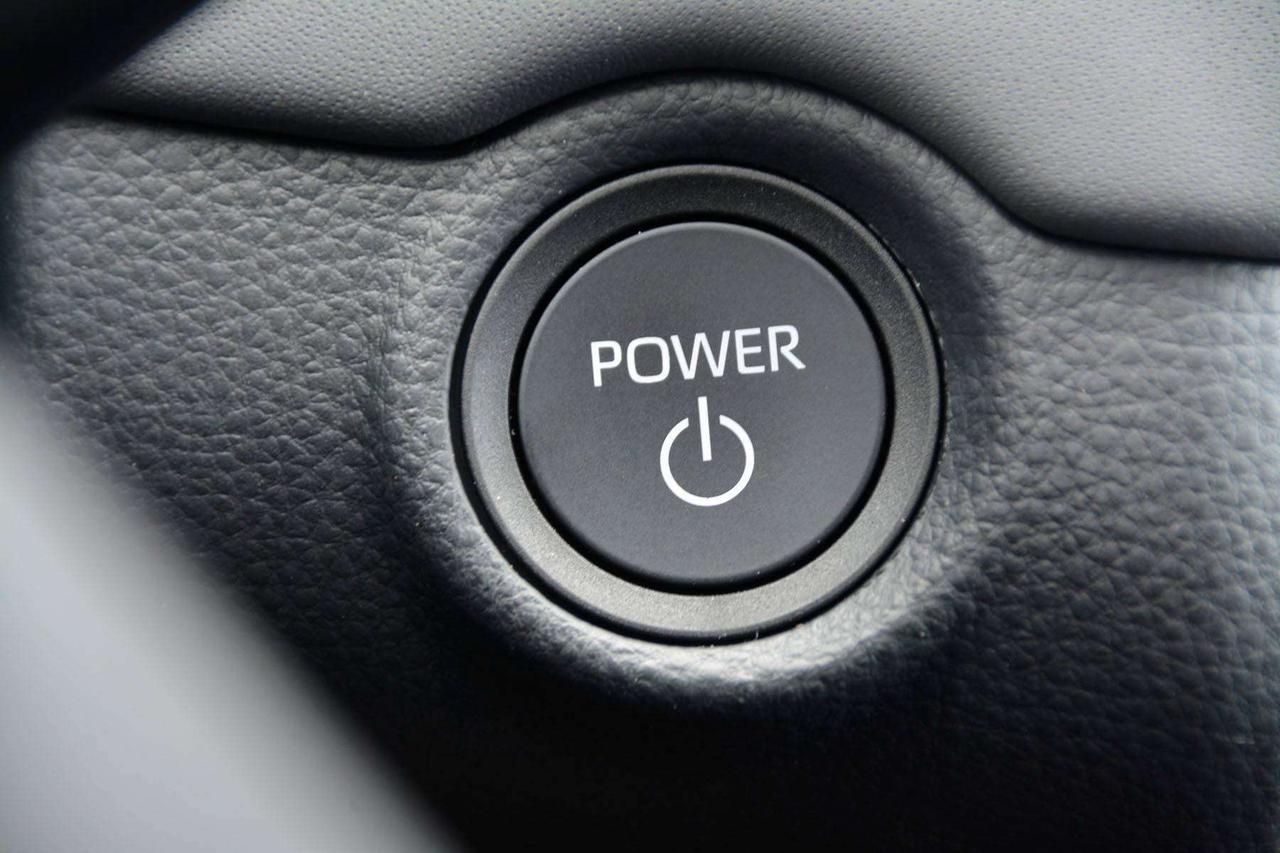 2026 Toyota RAV4 XSE Hybrid Photo