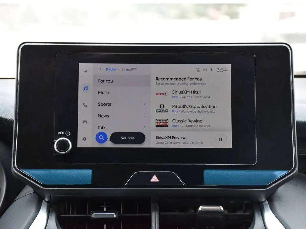 2024 Toyota Venza LE Hybrid ~Heated Seats ~Blind Spot ~Carplay ~Cam Photo