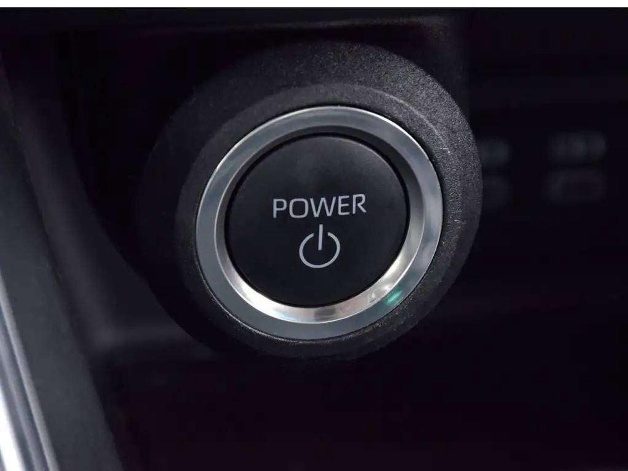 2024 Toyota Venza LE Hybrid ~Heated Seats ~Blind Spot ~Carplay ~Cam Photo