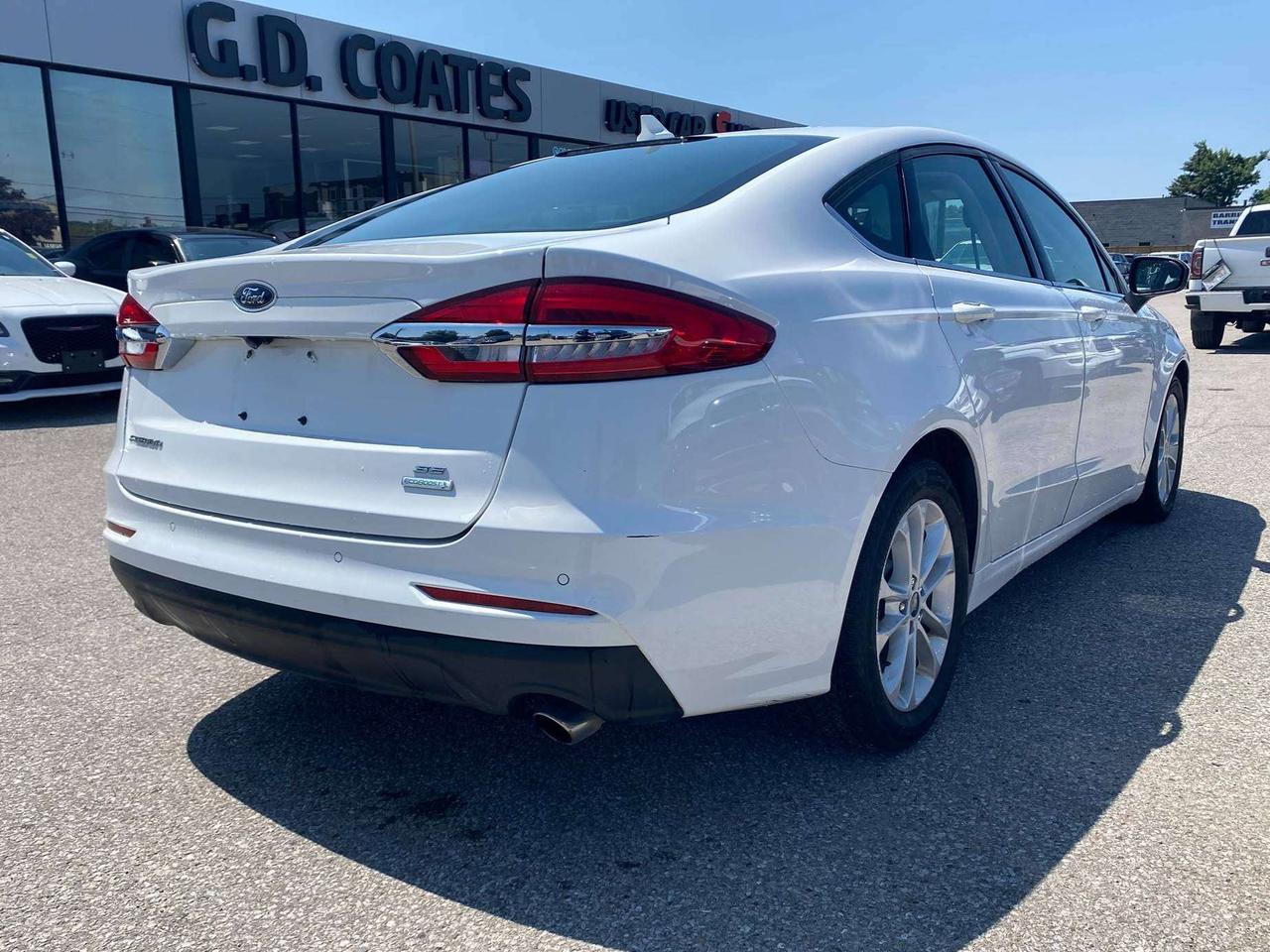 2020 Ford Fusion SE ~Nav ~Heated Seats ~Carplay ~Blind Spot ~Camera Photo