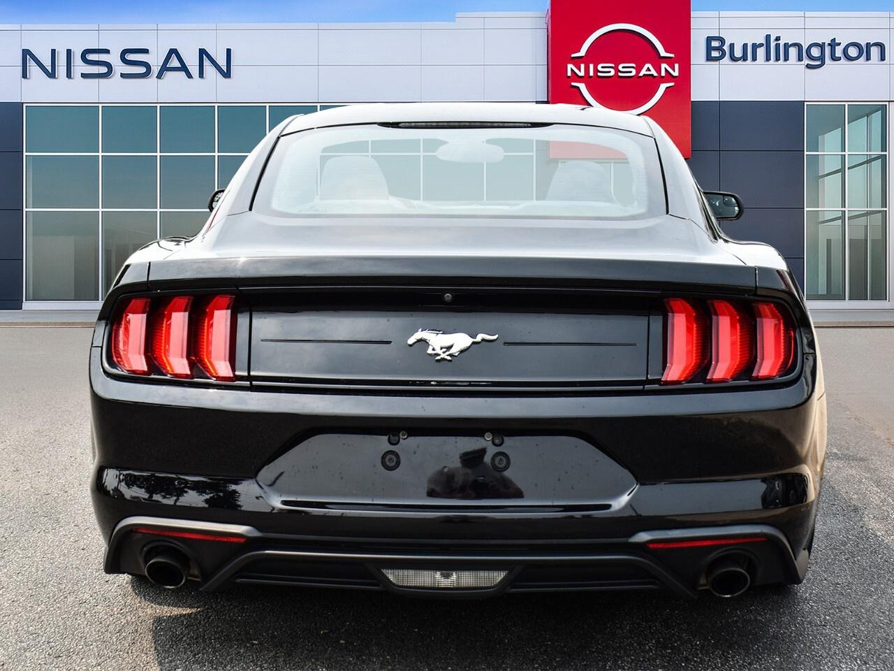 2018 Ford Mustang 310 HORSEPOWER, RWD FUN !! Photo