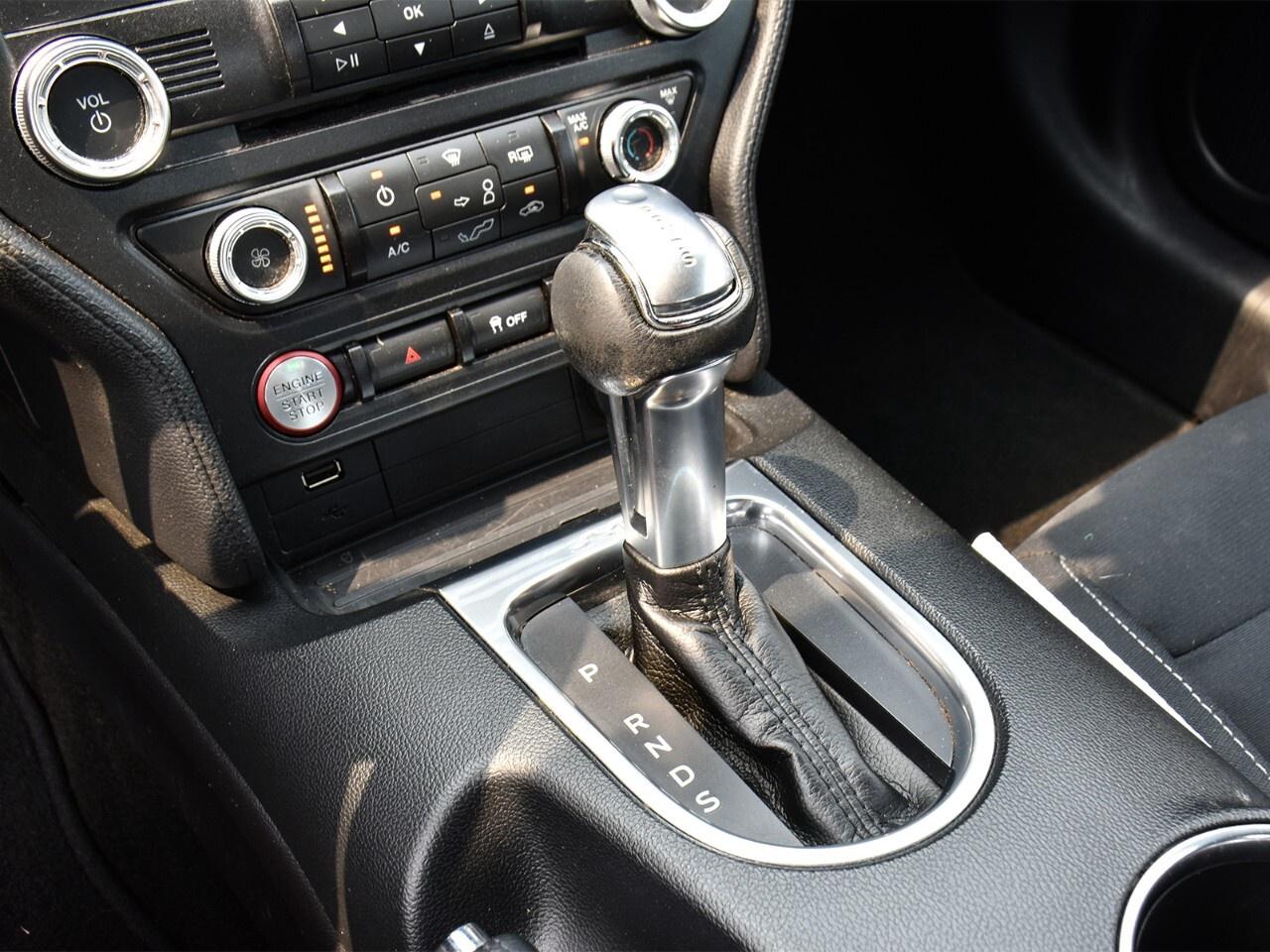 2018 Ford Mustang 310 HORSEPOWER, RWD FUN !! Photo