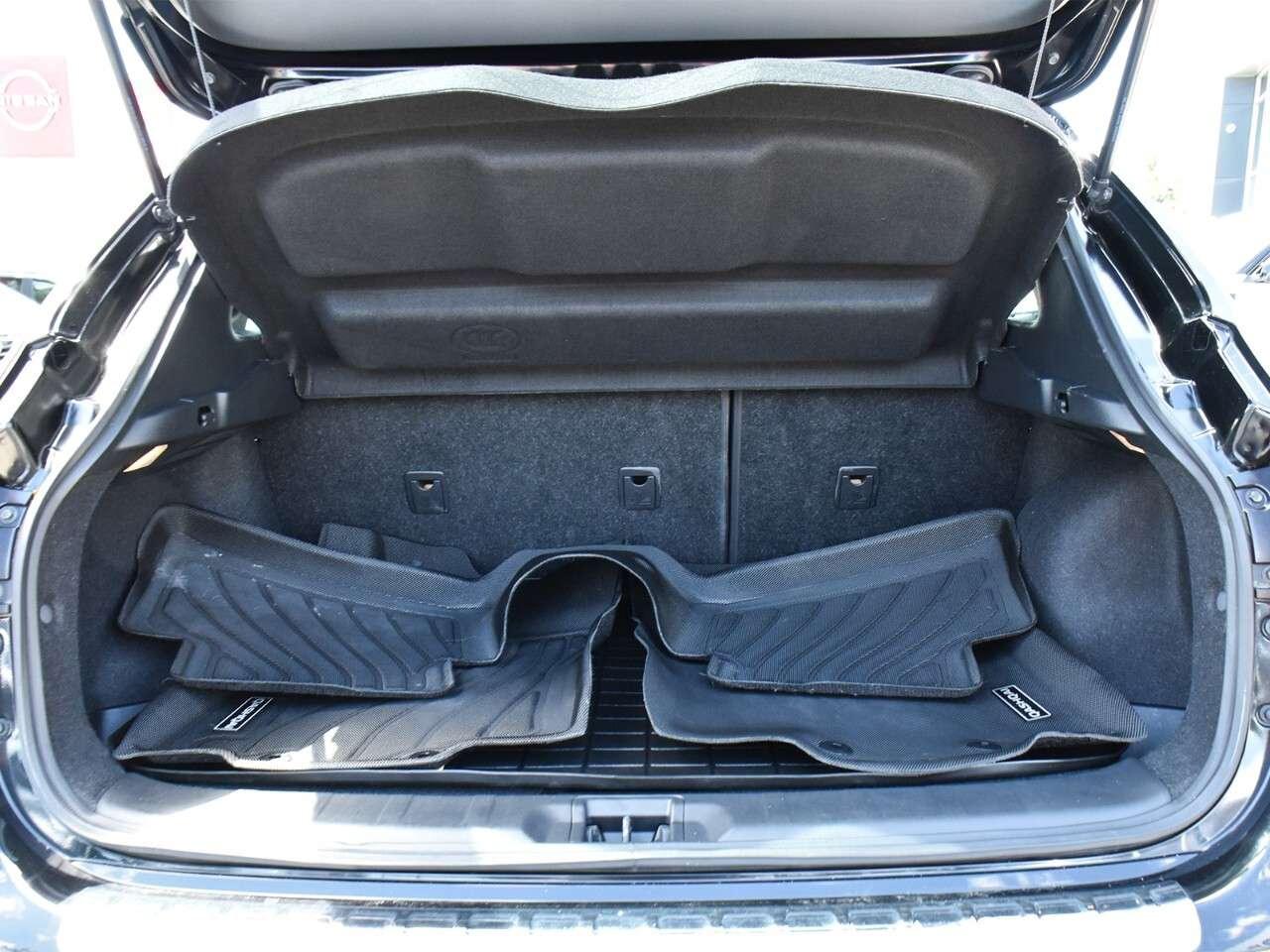2019 Nissan Qashqai SL PLATINUM, BOSE AUDIO, 360 MONITOR Photo
