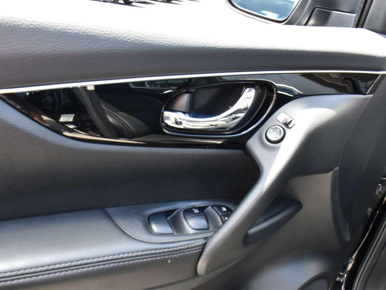 2019 Nissan Qashqai SL PLATINUM, BOSE AUDIO, 360 MONITOR Photo