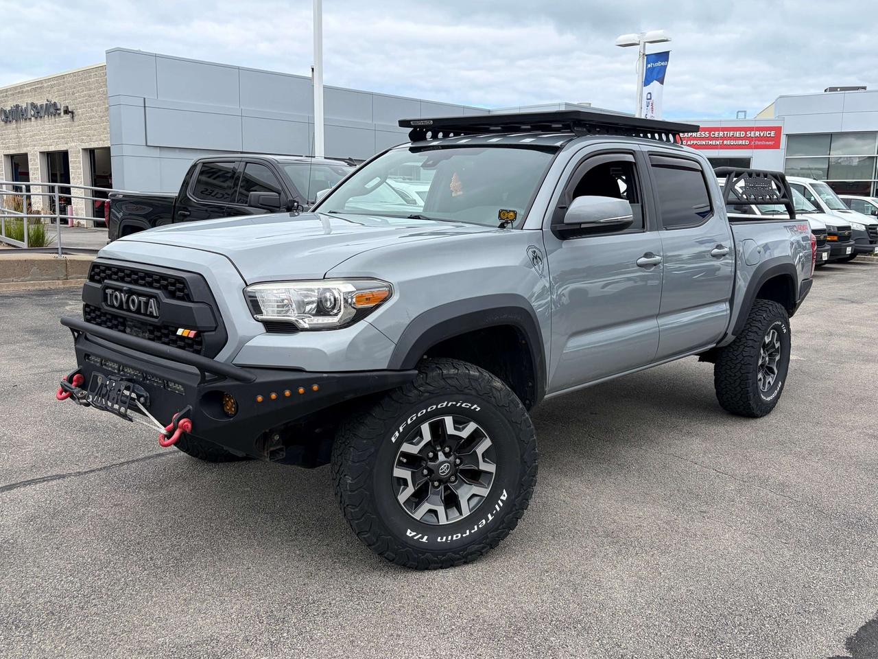 2018 Toyota Tacoma TRD Off Road Photo0