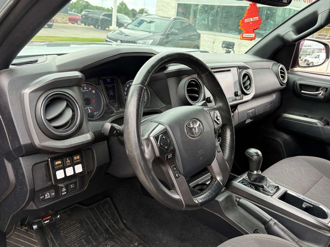 2018 Toyota Tacoma TRD Off Road Photo