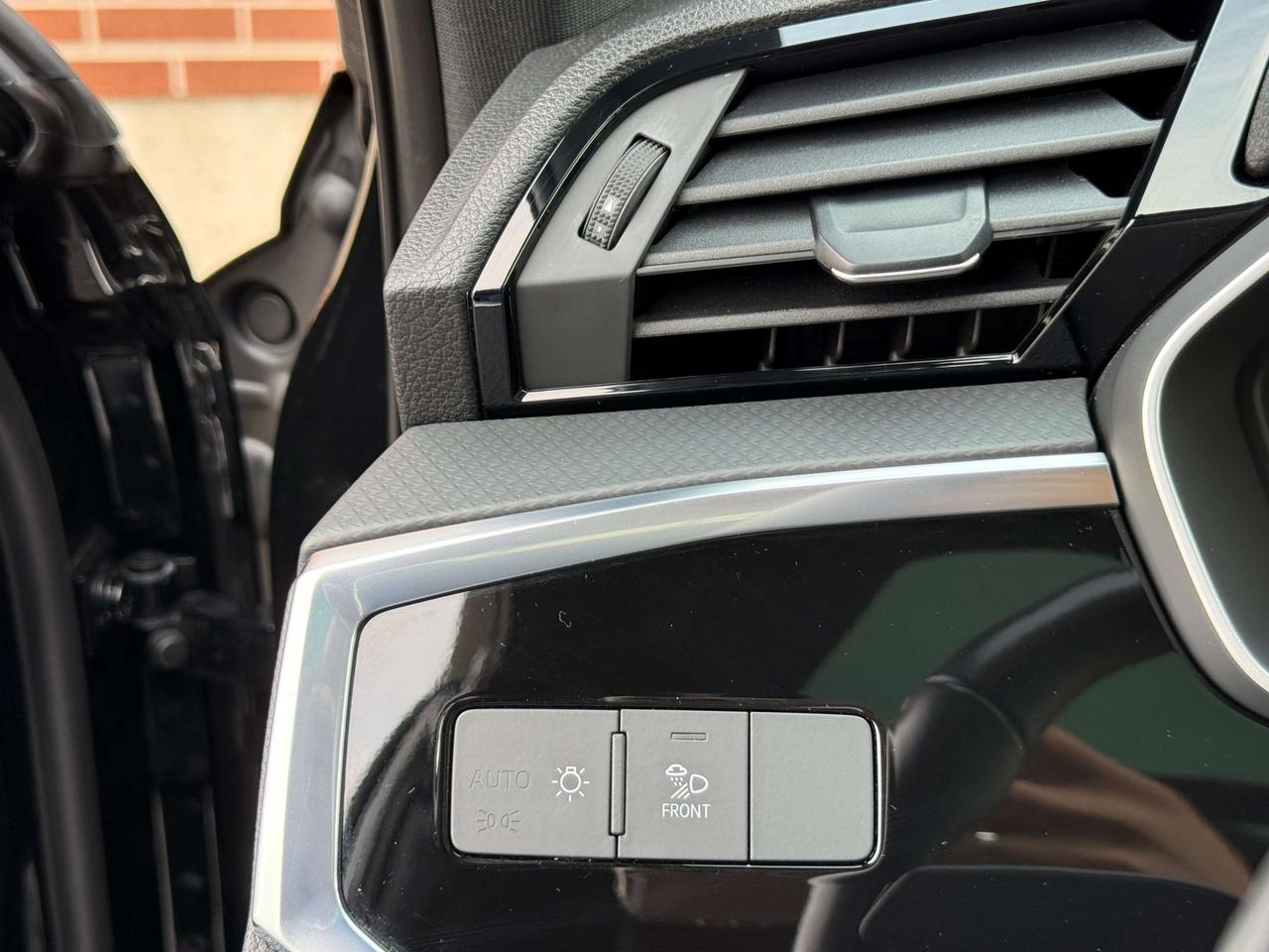 2024 Audi Q3 KOMFORT   QUATTRO   S LINE   NO ACCIDENT   PANO SUNROOF Photo