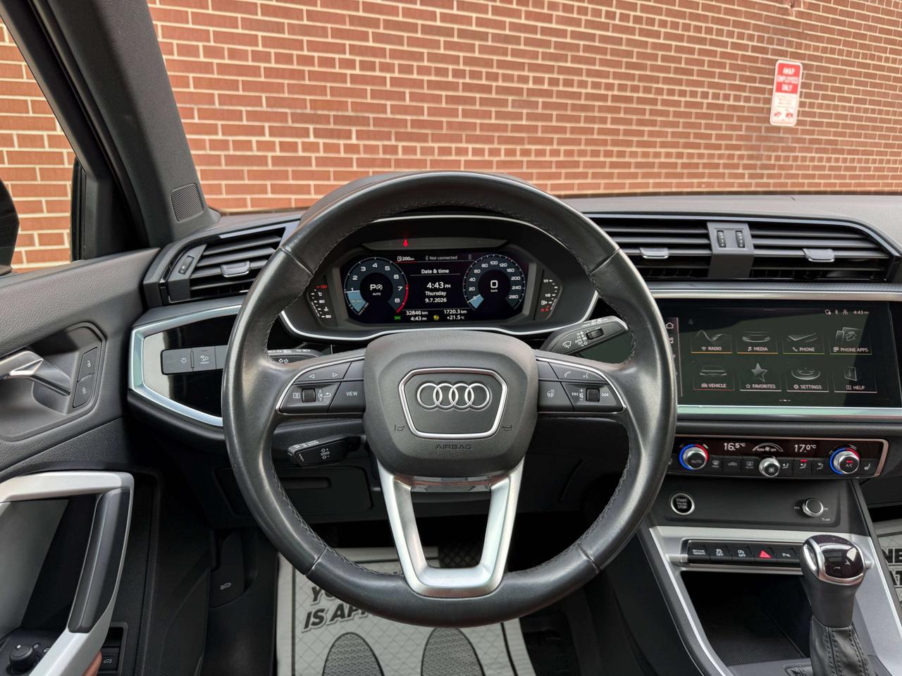 2024 Audi Q3 KOMFORT   QUATTRO   S LINE   NO ACCIDENT   PANO SUNROOF Photo