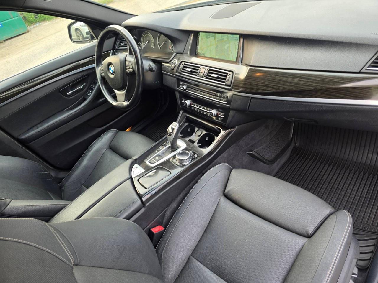 2014 BMW 5 Series 4DR SDN 550I XDRIVE AWD Photo