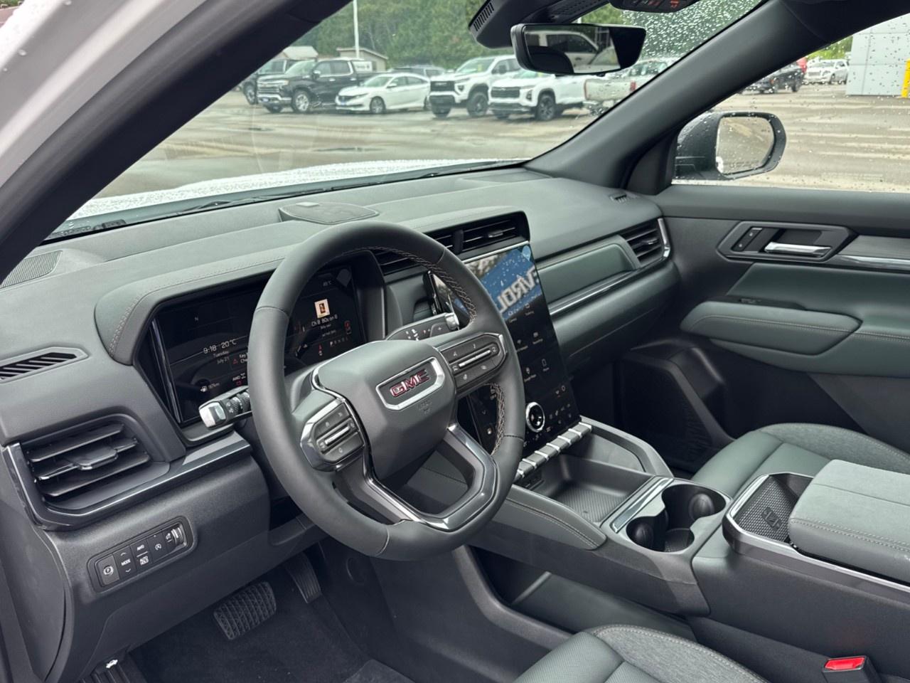 2027 GMC Terrain AWD AT4 Photo