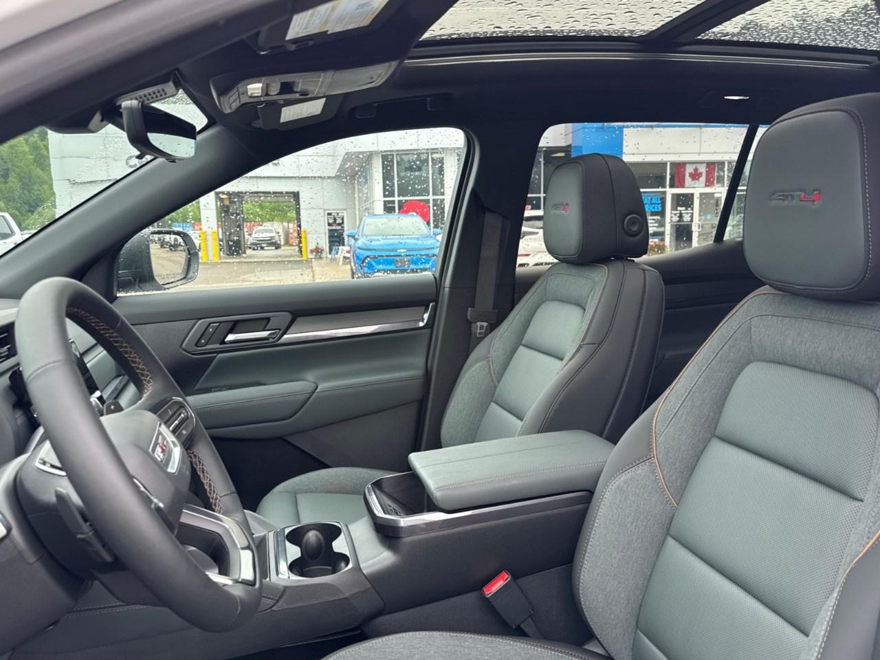 2027 GMC Terrain AWD AT4 Photo