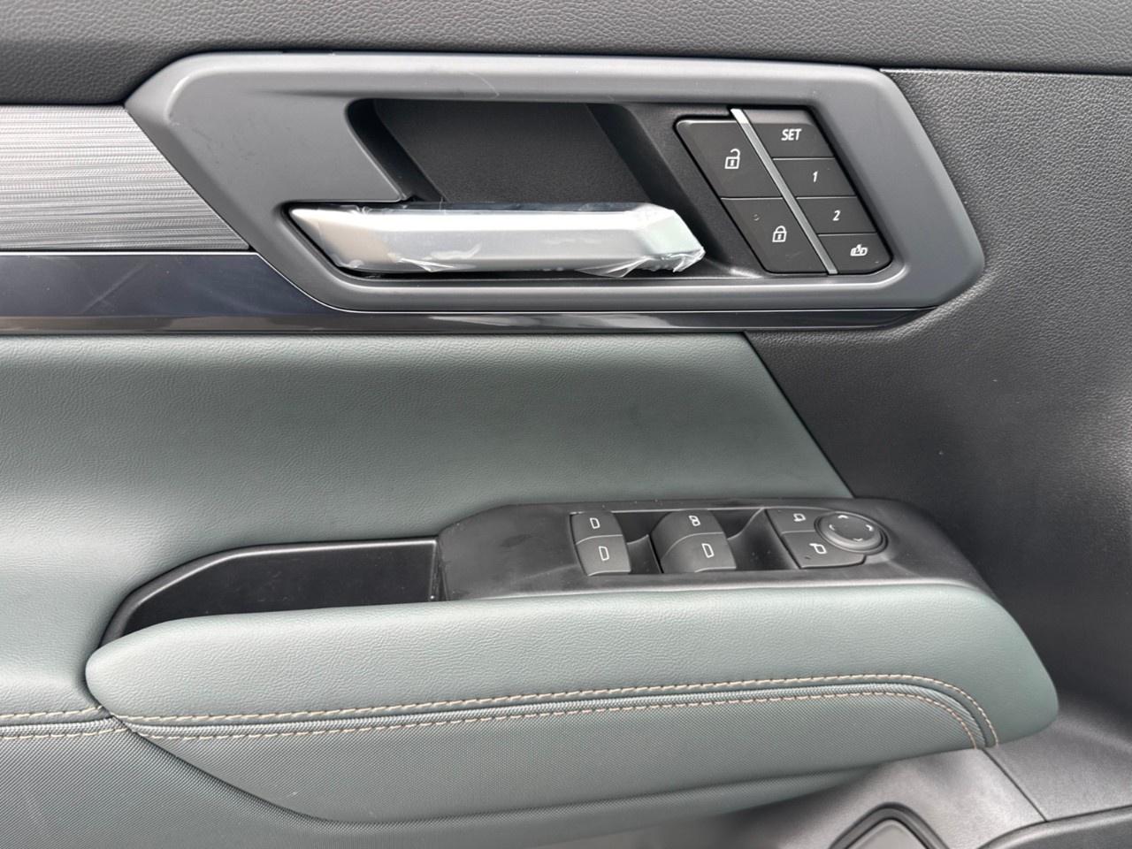 2027 GMC Terrain AWD AT4 Photo