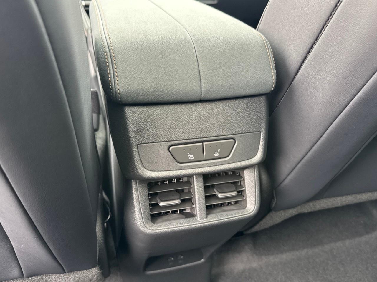 2027 GMC Terrain AWD AT4 Photo