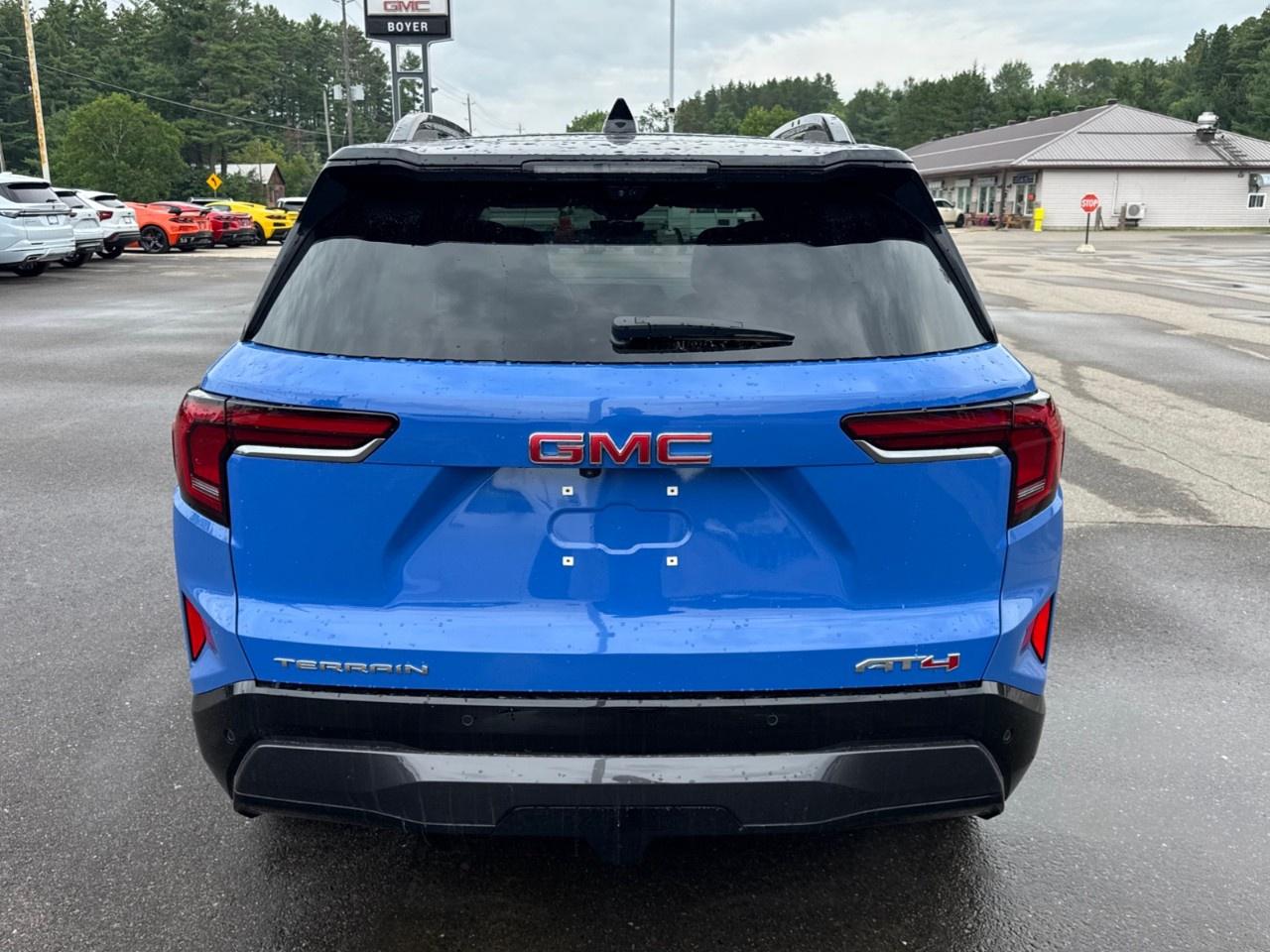 2027 GMC Terrain AWD AT4 Photo