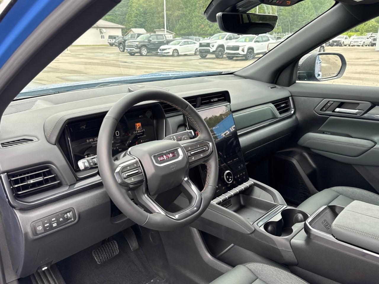 2027 GMC Terrain AWD AT4 Photo