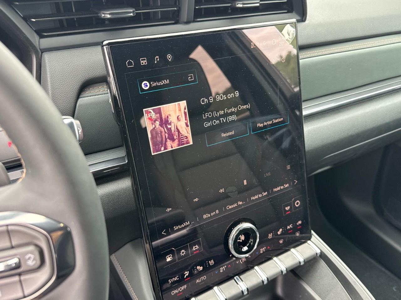 2027 GMC Terrain AWD AT4 Photo