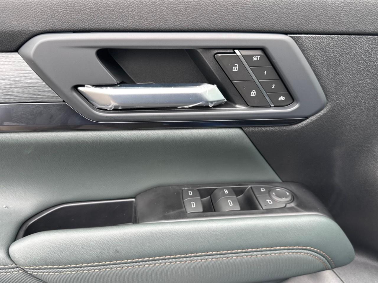 2027 GMC Terrain AWD AT4 Photo