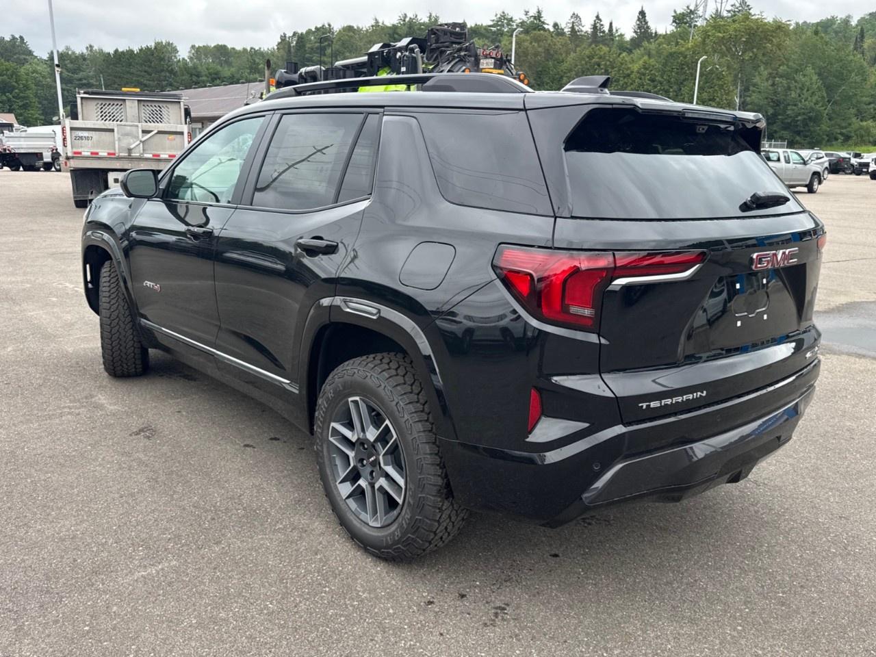 2027 GMC Terrain AWD AT4 Photo