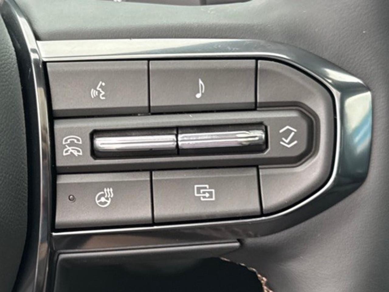 2027 GMC Terrain AWD AT4 Photo