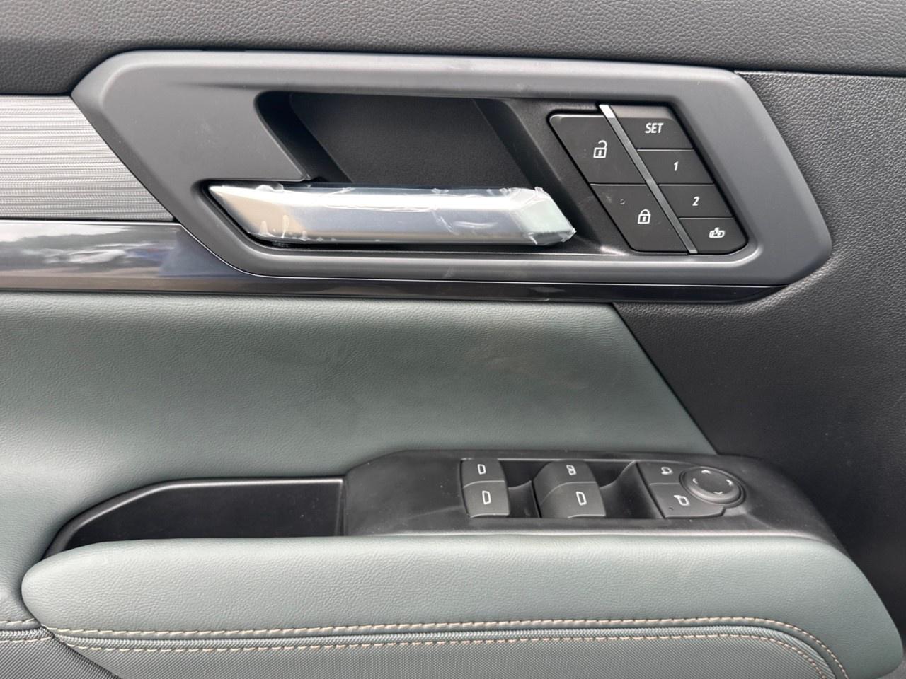2027 GMC Terrain AWD AT4 Photo