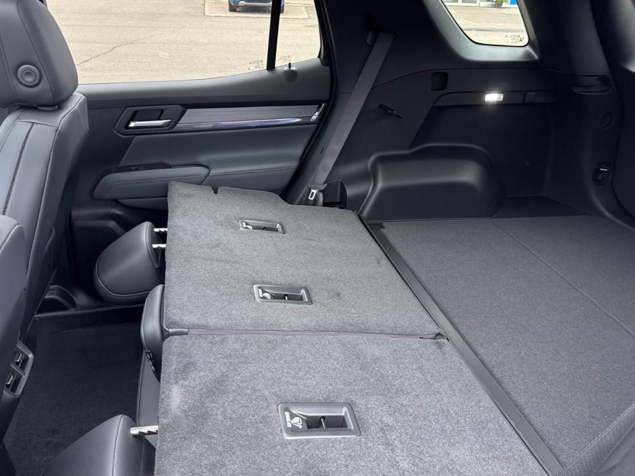 2027 GMC Terrain AWD AT4 Photo