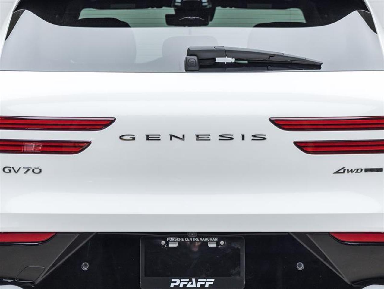 2026 Genesis GV70  Photo