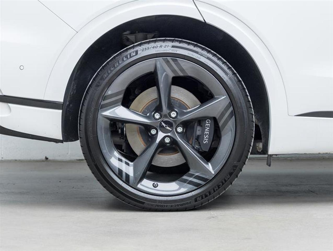 2026 Genesis GV70  Photo
