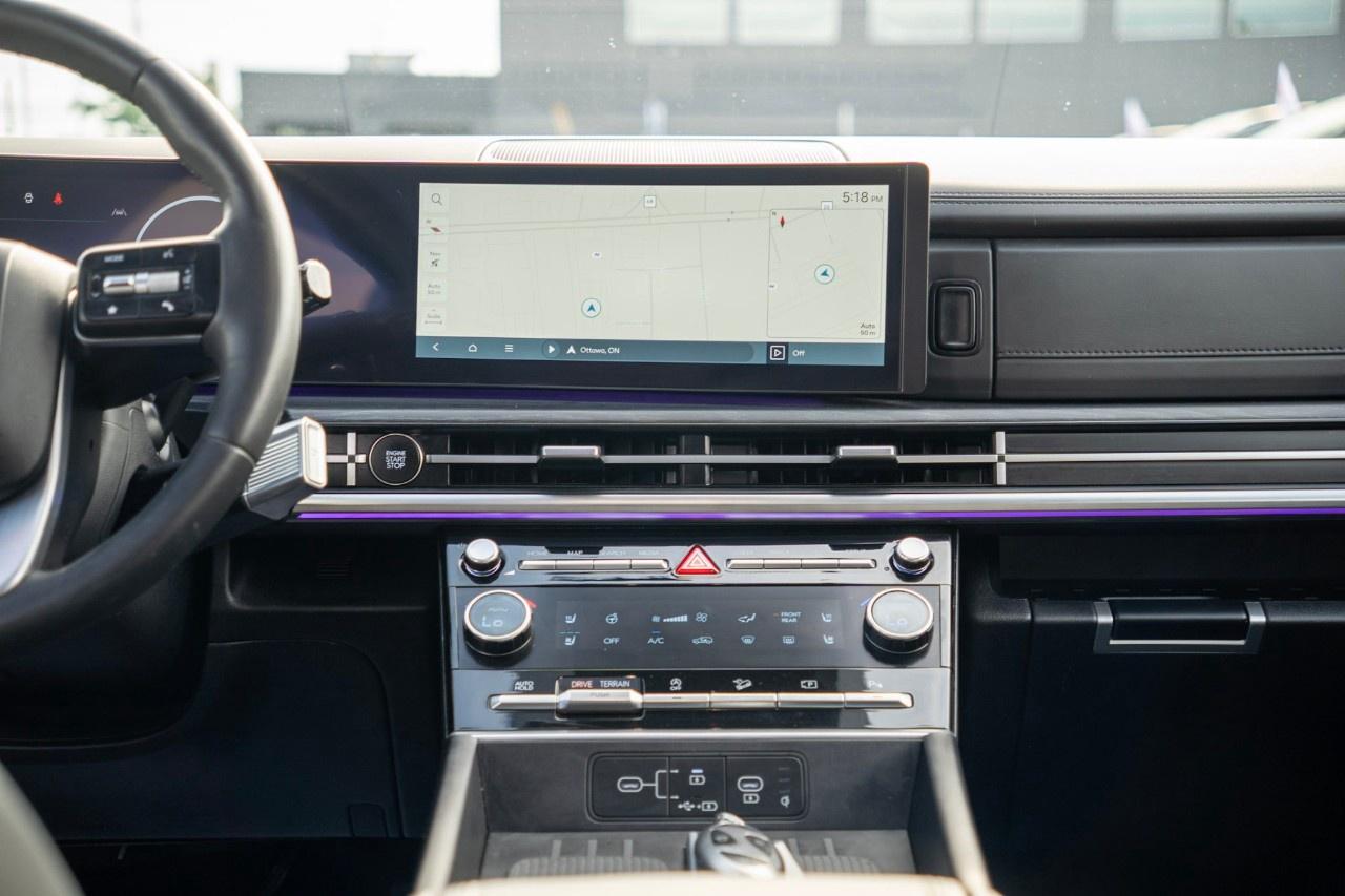 2025 Hyundai Santa Fe LUXURY AWD Photo