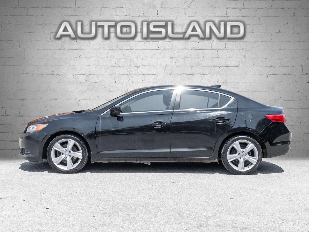 2015 Acura ILX Dynamic w/Navi Pkg, 6 Speed Manual Photo4
